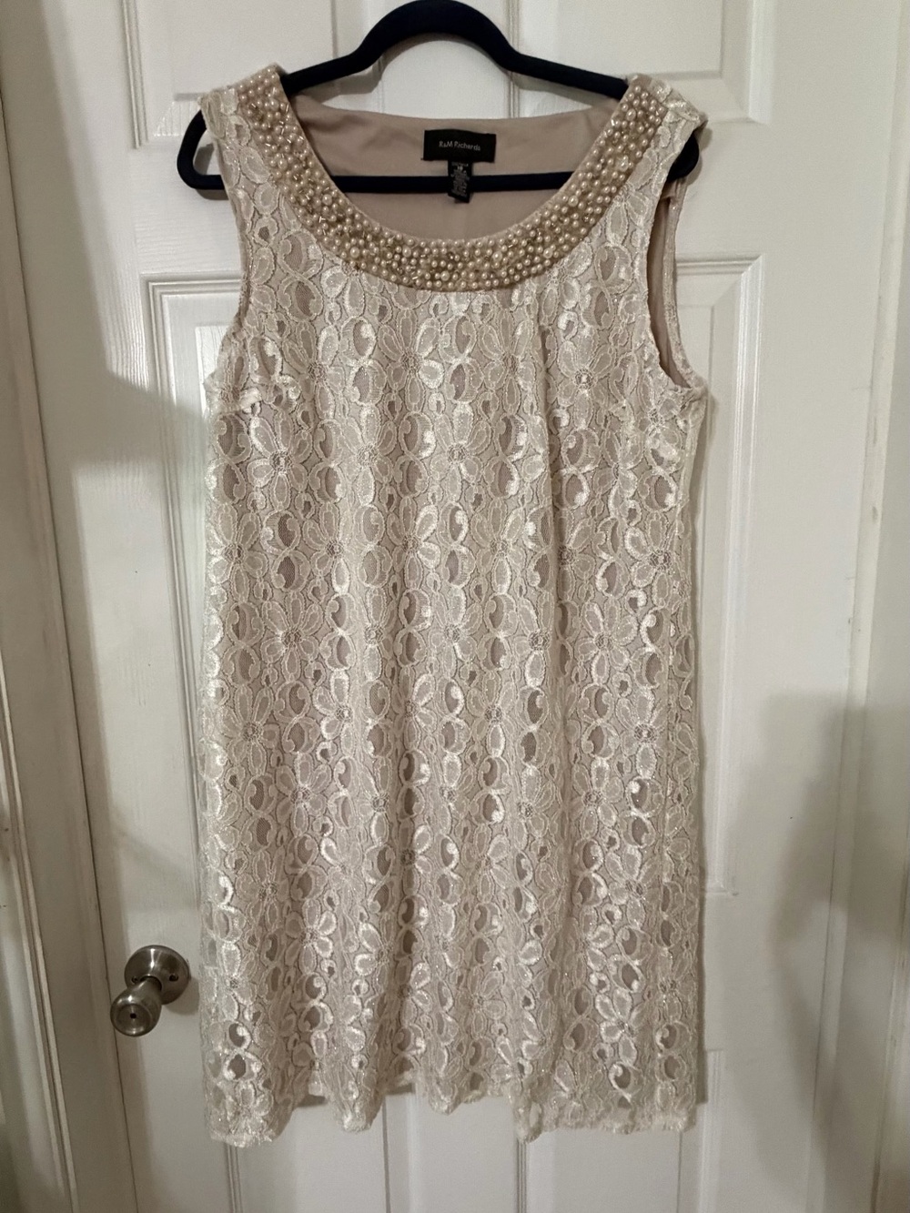 R&M Richards Cream Lace Midi Dress with Pearl Neckline - Picture 4 of 15